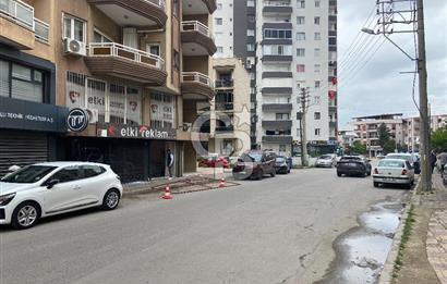 Buca Yenigün Mahallesi Satılık 305 M2 Cadde Üzeri Köşe Dükkan