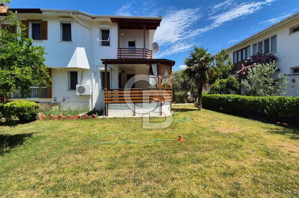 Ayvalık Gömeç Mahallesin'de Site İçerisinde 3+1 Satılık Villa