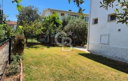 Ayvalık Gömeç Mahallesin'de Site İçerisinde 3+1 Satılık Villa