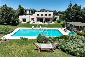 ÇATALCA DA 9 DÖNÜM PRESTİJLİ EŞSİZ HAVUZLU VİLLA - 1 - 359226