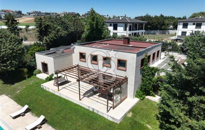 ÇATALCA DA 9 DÖNÜM PRESTİJLİ EŞSİZ HAVUZLU VİLLA