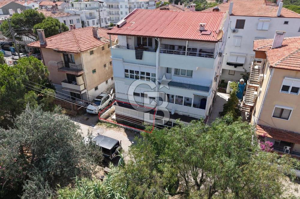 AYVALIK BADAVUT'TA DENİZE 200 METRE 2+1 BAHÇE KATI