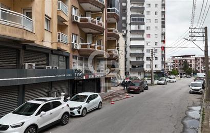 Buca Yenigün Mahallesi Satılık 305 M2 Cadde Üzeri Köşe Dükkan