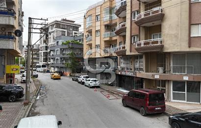 Buca Yenigün Mahallesi Satılık 305 M2 Cadde Üzeri Köşe Dükkan