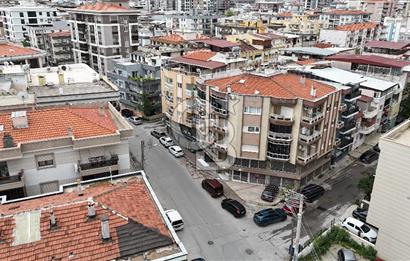 Buca Yenigün Mahallesi Satılık 305 M2 Cadde Üzeri Köşe Dükkan