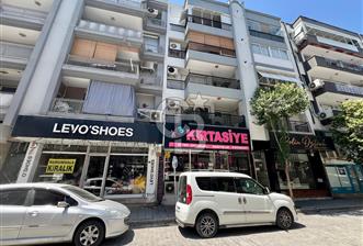 Karşıyaka Yalı Mahallesi'nde İşlek Konumda Satılık Dükkanizmir  - 4 - 359257