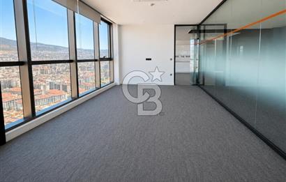 Bayraklı Novus Tower da Deniz Manzaralı Kiralık Yarım Kat Ofis 