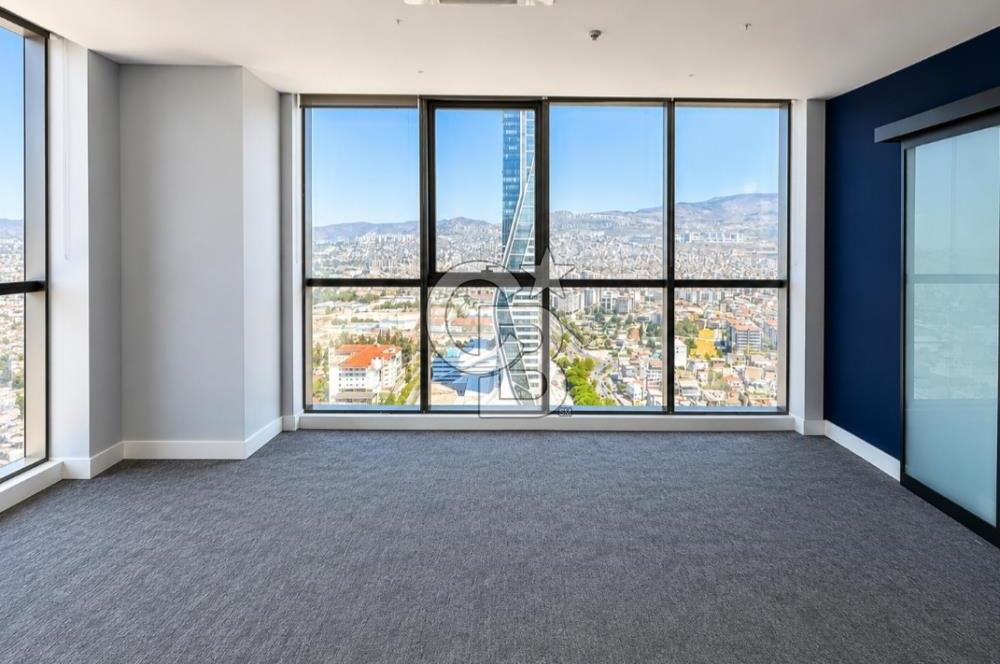 Bayraklı Novus Tower da Deniz Manzaralı Kiralık Yarım Kat Ofis 