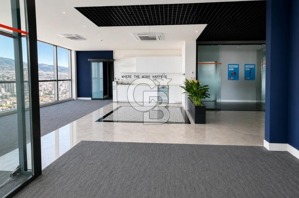 Bayraklı Novus Tower da Deniz Manzaralı Kiralık Yarım Kat Ofis 