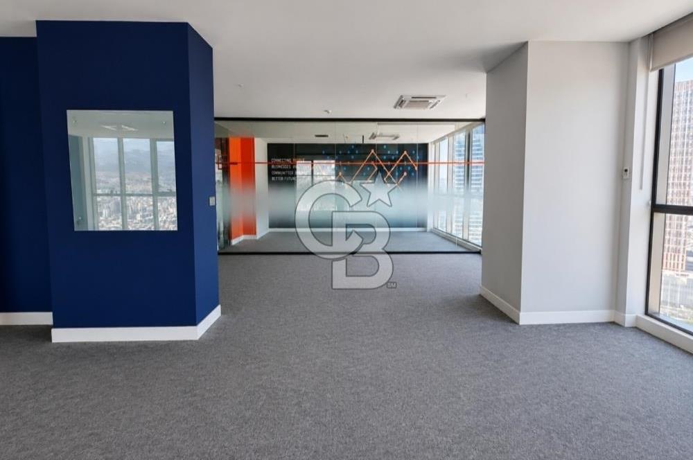 Bayraklı Novus Tower da Deniz Manzaralı Kiralık Yarım Kat Ofis 