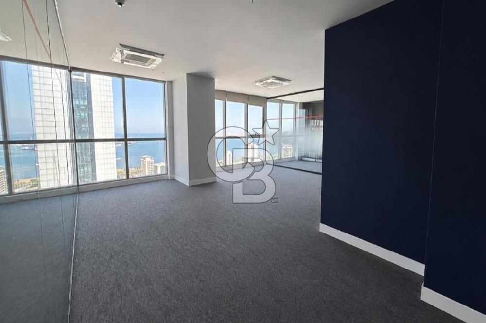 Bayraklı Novus Tower da Deniz Manzaralı Kiralık Yarım Kat Ofis 