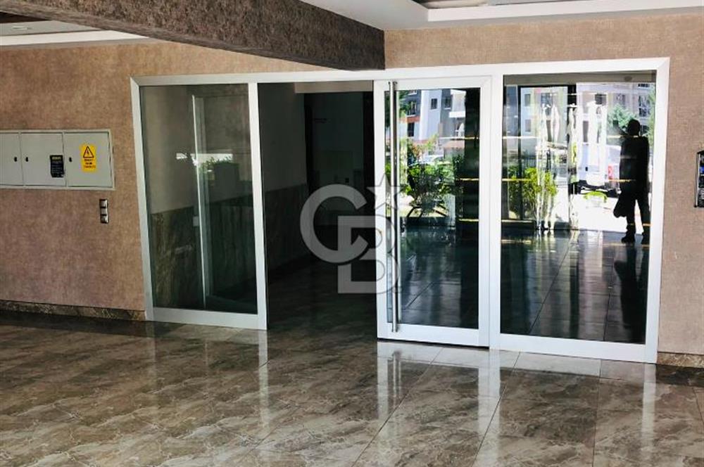 Vadi Konutlarında Site içi ,Bulvara yakın ,Güvenlikli,Full Yapılı 4+1 Daire ( Net 155m2 )