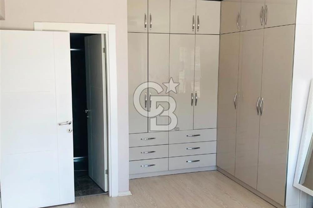 Vadi Konutlarında Site içi ,Bulvara yakın ,Güvenlikli,Full Yapılı 4+1 Daire ( Net 155m2 )