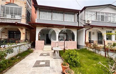 Costal'da Denize Yürüme Mesafesinde Satılık Yazlık
