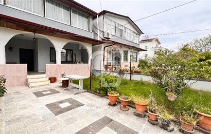 Costal'da Denize Yürüme Mesafesinde Satılık Yazlık