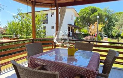 Ayvalık Gömeç Mahallesin'de Site İçerisinde 3+1 Satılık Villa