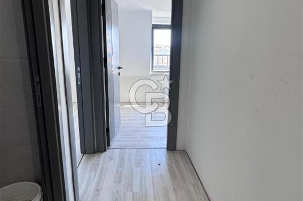 ARNAVUTKÖY HARAÇÇI GÖÇMENKENTTE SATILIK 2+1 LÜKS ÇATI KATI