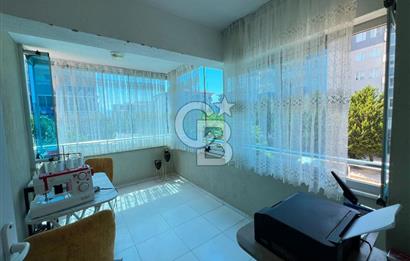 Şemikler Mahallesinde Ara Kat 145 M² 3+1 Satılık Daire
