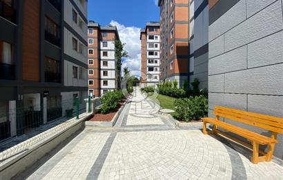 SATILIK SİTE İÇİNDE 2+1 ARNAVUTKÖY TAŞOLUK METROYA YÜRÜME