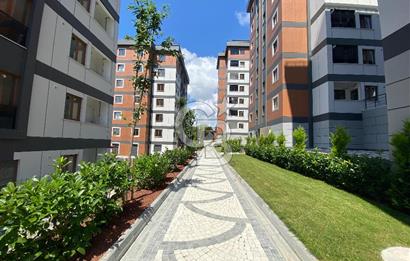 SATILIK SİTE İÇİNDE 2+1 ARNAVUTKÖY TAŞOLUK METROYA YÜRÜME