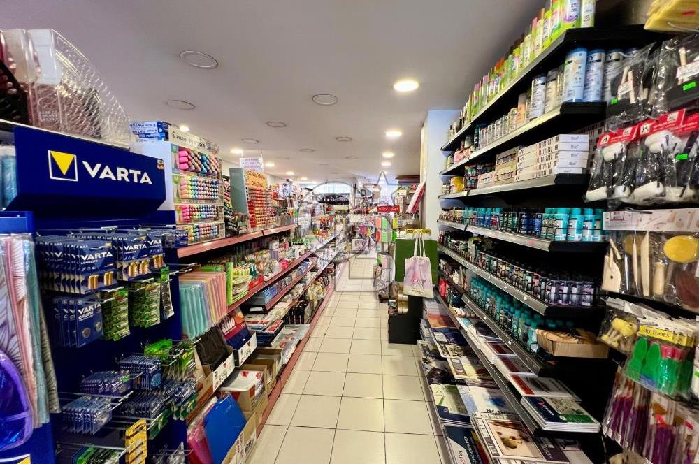 Karşıyaka Yalı Mahallesi'nde İşlek Konumda Satılık Dükkanizmir 