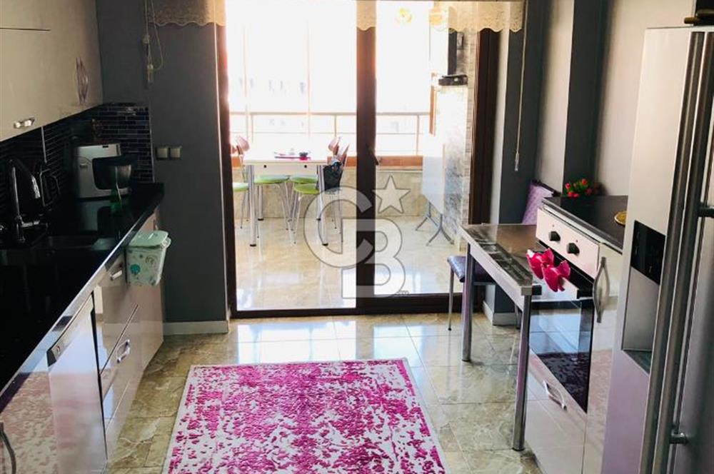 Vadi Konutlarında Site içi ,Bulvara yakın ,Güvenlikli,Full Yapılı 4+1 Daire ( Net 155m2 )