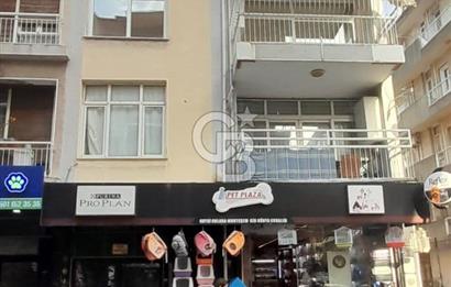 KARŞIYAKA'nın EN HAREKETLİ BÖLGESİNDE BULUNAN DAİREMİZ 3+1 OLUP 2.KATTADIR
