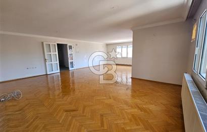 BORNOVA SÜVARİ CADDESİ'NDE 218 m² GENİŞ 4+1 KİRALIK DAİRE