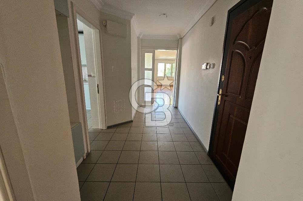 BORNOVA SÜVARİ CADDESİ'NDE 218 m² GENİŞ 4+1 KİRALIK DAİRE