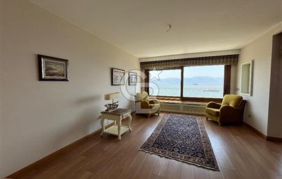 İzmir Bostanlı 'da Eşsiz Deniz Manzaralı 4+1 Yalı Dairesi