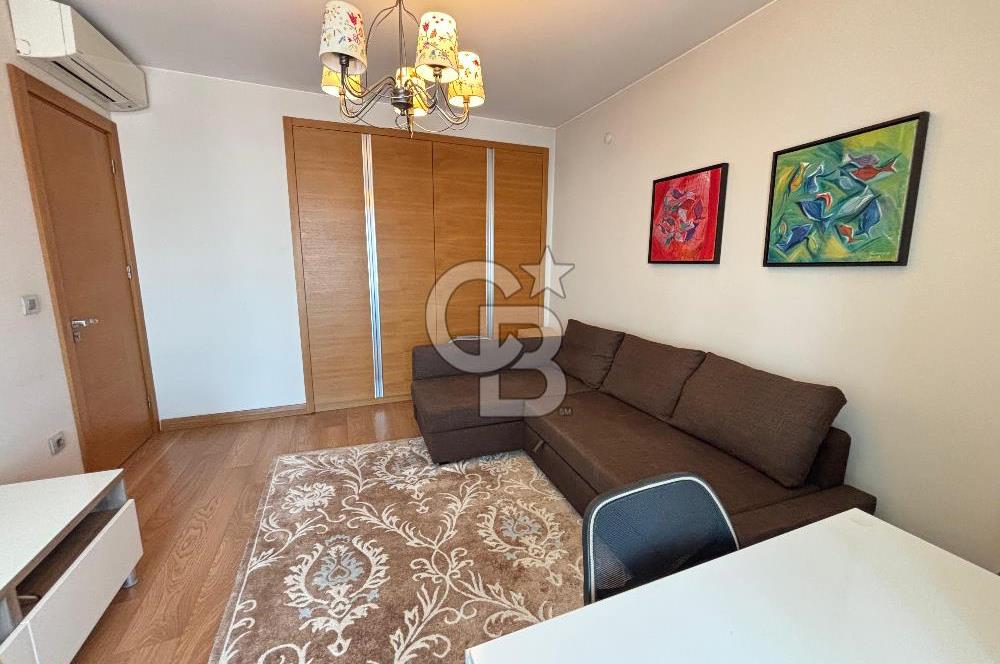 İzmir Bostanlı 'da Eşsiz Deniz Manzaralı 4+1 Yalı Dairesi