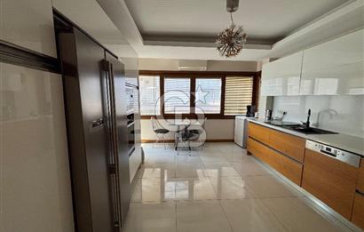 İzmir Bostanlı 'da Eşsiz Deniz Manzaralı 4+1 Yalı Dairesi