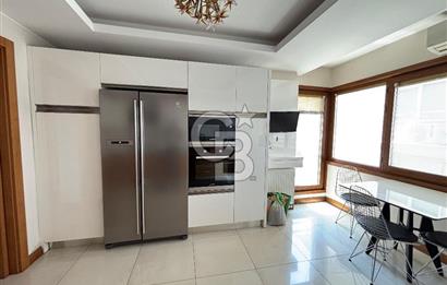 İzmir Bostanlı 'da Eşsiz Deniz Manzaralı 4+1 Yalı Dairesi