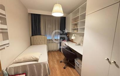 İzmir Bostanlı 'da Eşsiz Deniz Manzaralı 4+1 Yalı Dairesi