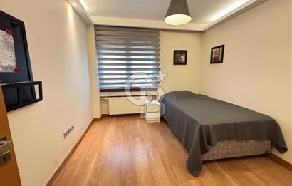 İzmir Bostanlı 'da Eşsiz Deniz Manzaralı 4+1 Yalı Dairesi