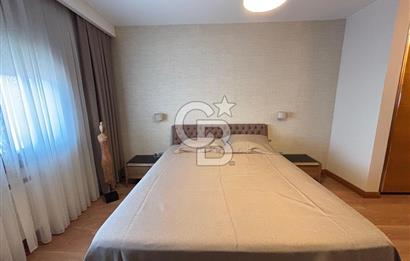 İzmir Bostanlı 'da Eşsiz Deniz Manzaralı 4+1 Yalı Dairesi