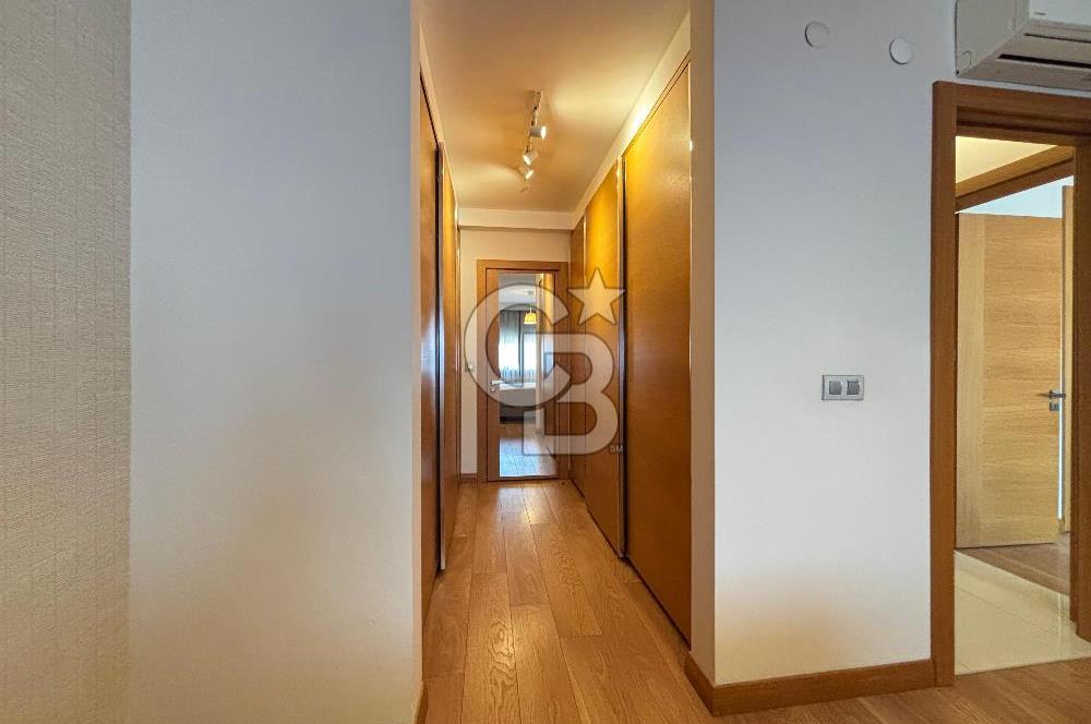 İzmir Bostanlı 'da Eşsiz Deniz Manzaralı 4+1 Yalı Dairesi