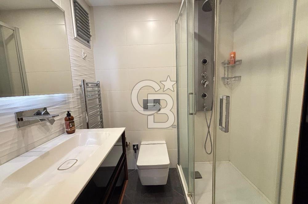 İzmir Bostanlı 'da Eşsiz Deniz Manzaralı 4+1 Yalı Dairesi