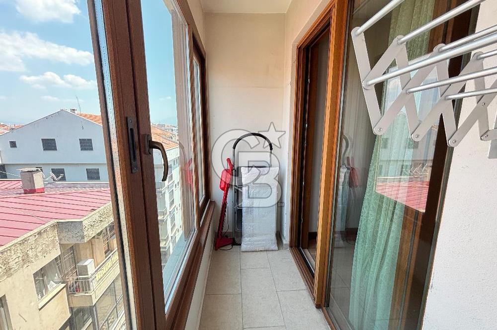 İzmir Bostanlı 'da Eşsiz Deniz Manzaralı 4+1 Yalı Dairesi