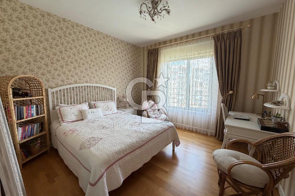 AVRUPA MAHALLESİ ARNAVUTLUK BLOK 5+1 FULL YAPILI SATILIK DAİRE