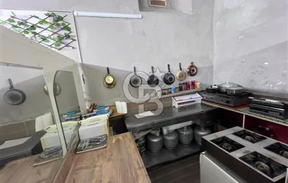 KEMERALTI'NIN GÖBEĞİNDE DEVREN KİRALIK KAFE