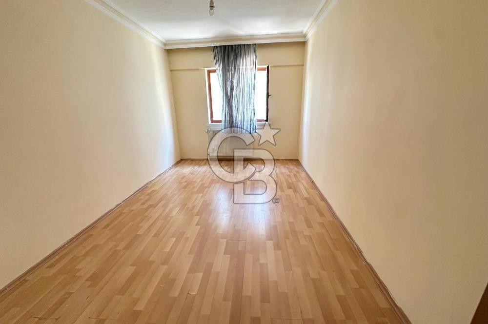 MUTLU CADDESİ YAKINI ARA KATTA KİRALIK 3+1 DAİRE