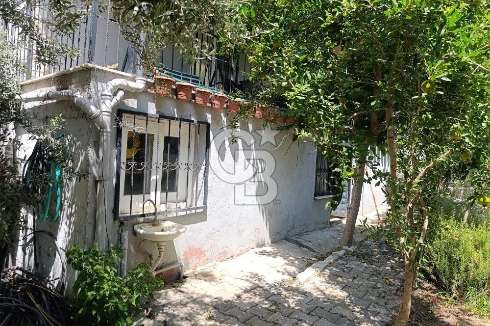 Doğançay'da Meyve Bahçeli 2+1 Evi Olan Satılık Hisseli Tarla