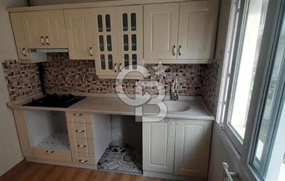 KARŞIYAKA'nın EN HAREKETLİ BÖLGESİNDE BULUNAN DAİREMİZ 3+1 OLUP 2.KATTADIR