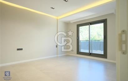 URLA KALABAKTA SATILIK 3+1 VİLLA