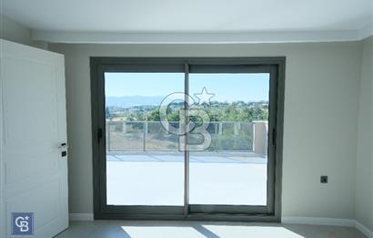 URLA KALABAKTA SATILIK 3+1 VİLLA