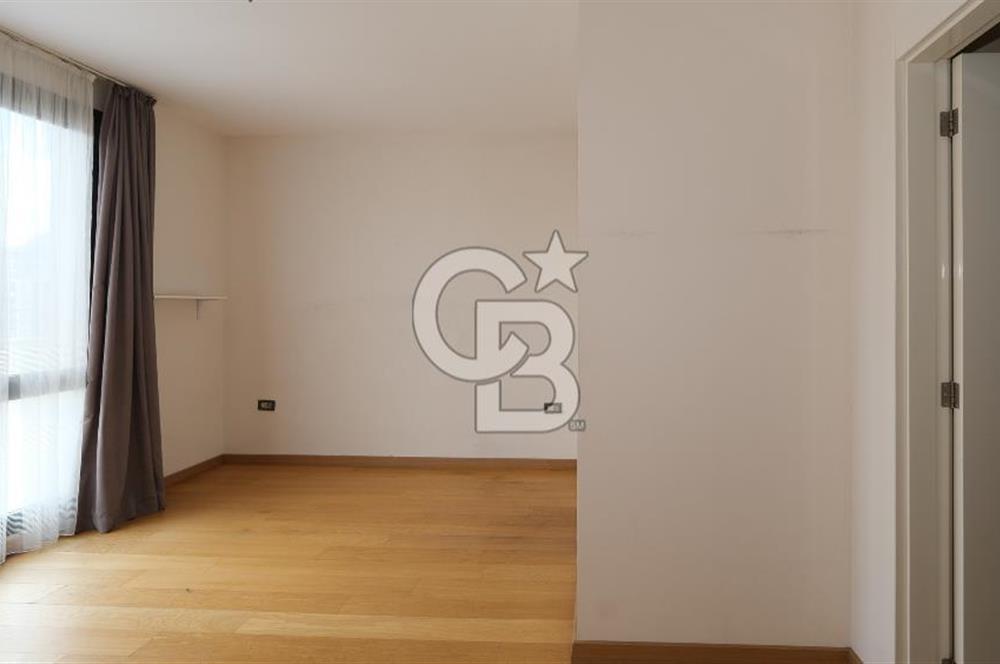 ÇAYYOLU’NDA PARK CADDESİ VİVENDİ SİTESİ’NDE 5+1 TERASLI DUBLEKS DAİRE