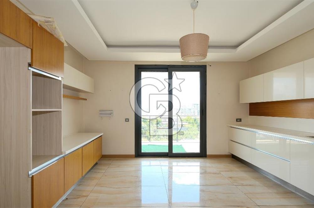 ÇAYYOLU’NDA PARK CADDESİ VİVENDİ SİTESİ’NDE 5+1 TERASLI DUBLEKS DAİRE