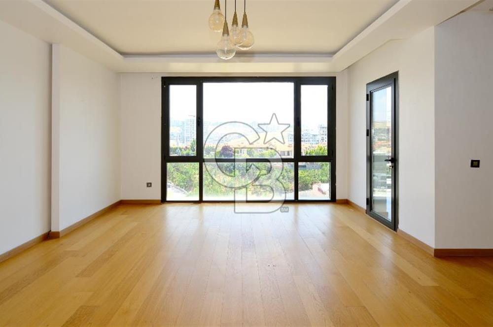 ÇAYYOLU’NDA PARK CADDESİ VİVENDİ SİTESİ’NDE 5+1 TERASLI DUBLEKS DAİRE