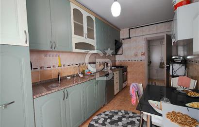 Çiğli K.çiğli'de merkezi lokasyonda satılık 3+1 daire